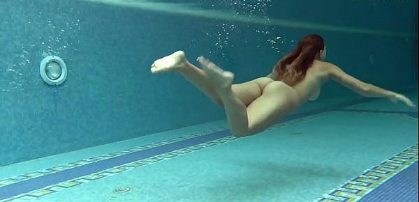  Olla Oglaebina aka Vyvan Hill underwater naked